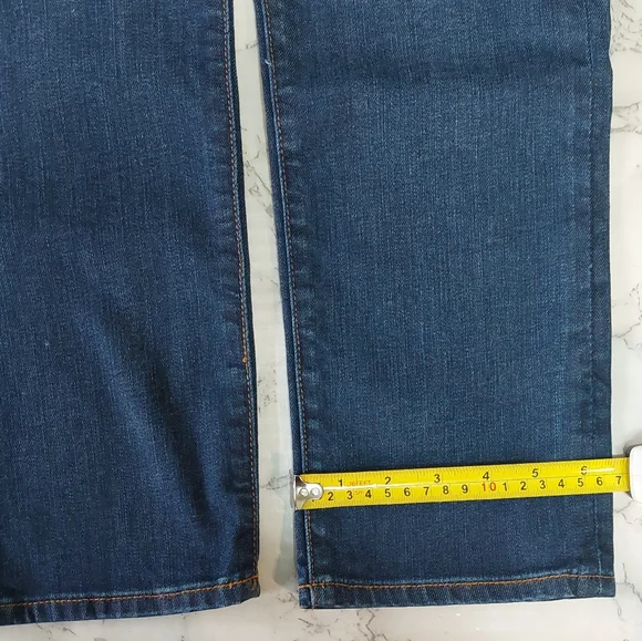 New Lucky Brand Dark Wash Sweet 'N Straight Jeans, Size 4 - Picture 7 of 8